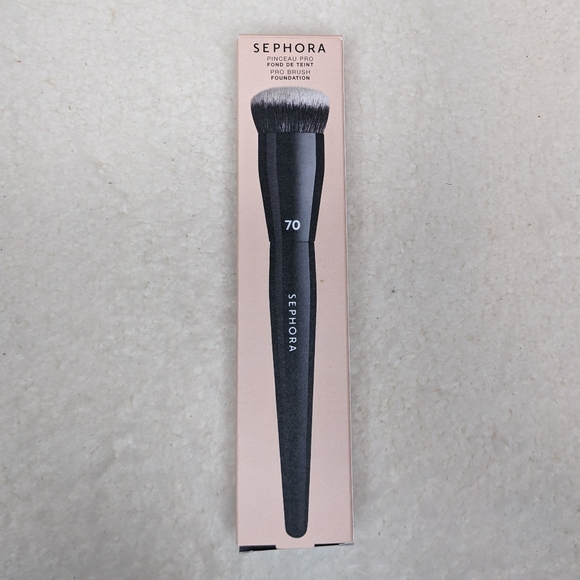Sephora Collection PRO Foundation Brush #70 - Picture 3 of 3